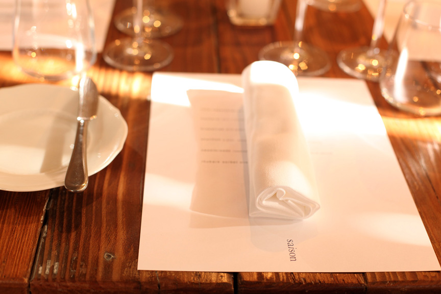 http://naseemakhan.com/files/gimgs/4_saisondiningroomdetail2.jpg