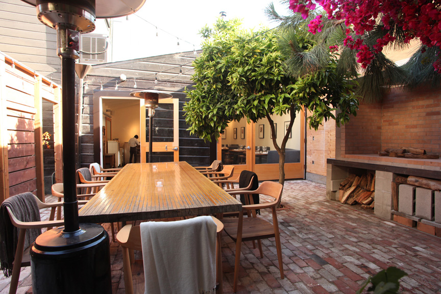 http://naseemakhan.com/files/gimgs/4_saisonoutdoorseating4.jpg